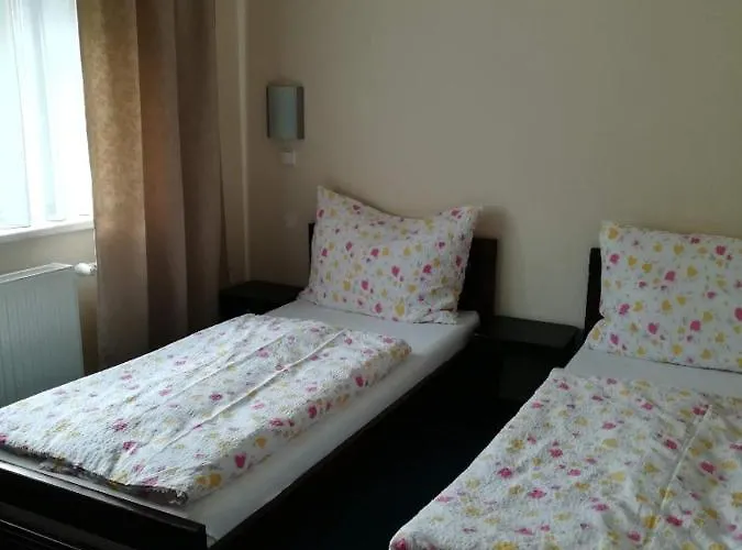 Babi Vrch בית הארחה 3*